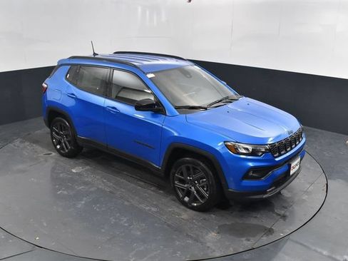 New 2026 Jeep Compass Latitude AWD/4WD image 33