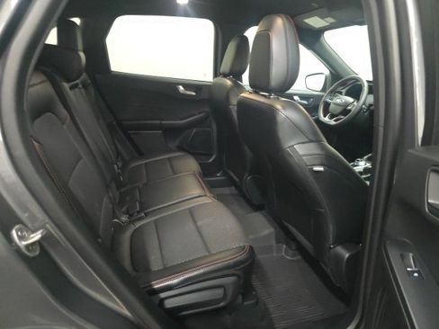 Used 2023 Ford Escape ST-Line w/ Tech Pack #1 image 7