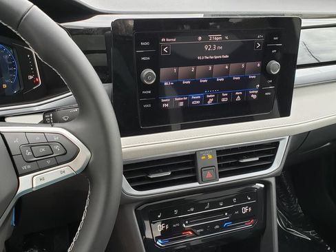 New 2026 Volkswagen Taos SEL AWD/4WD image 11