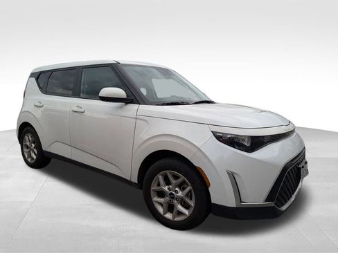 Used 2024 Kia Soul LX w/ Option Group 015 image 1