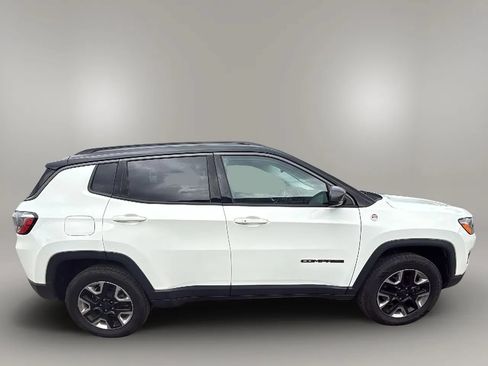 Used 2017 Jeep Compass Trailhawk w/ Navigation Group AWD/4WD image 6