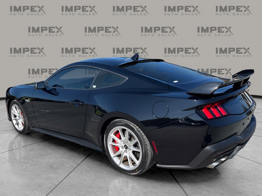 Used 2024 Ford Mustang GT Premium RWD image 3