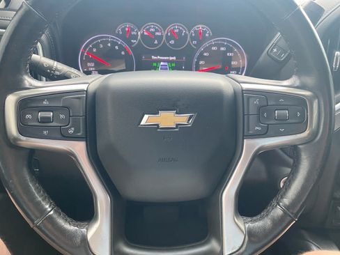 Used 2021 Chevrolet Silverado 1500 LTZ AWD/4WD image 14