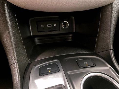 Used 2024 Chevrolet Equinox LT AWD/4WD image 27