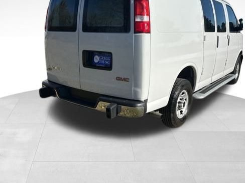 Used 2023 GMC Savana 2500 w/ Driver Convenience Package image 8