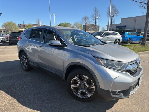 Used 2017 Honda CR-V EX image 3