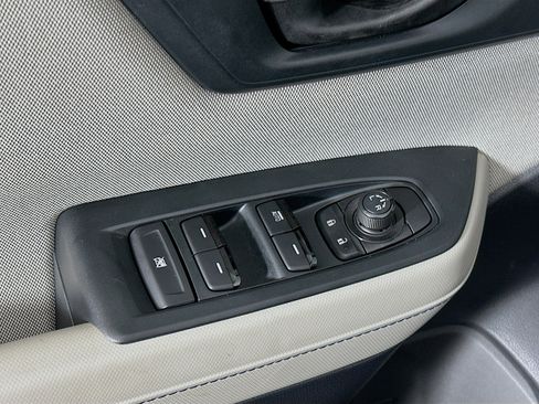 Used 2025 Subaru Forester AWD/4WD image 15