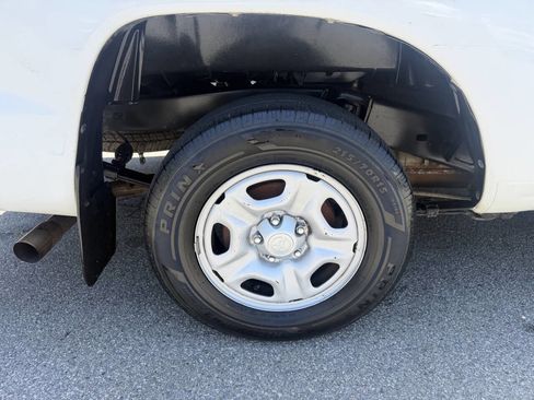 Used 2012 Toyota Tacoma 2WD Access Cab w/ SR5 Pkg image 18