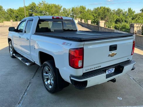 Used 2017 Chevrolet Silverado 1500 LTZ Z71 w/ LTZ Plus Package AWD/4WD image 4