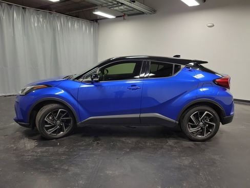 Used 2021 Toyota C-HR XLE image 5