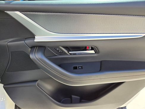 Used 2025 MAZDA CX-70 Plug-In Hybrid w/ Premium Pkg image 22