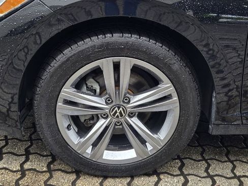 Certified 2024 Volkswagen Jetta SE FWD image 12