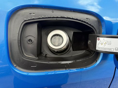 Used 2024 Jeep Compass Latitude image 31