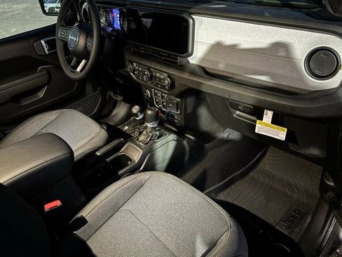 New 2026 Jeep Gladiator Sport AWD/4WD image 26