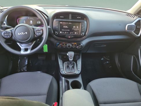 Certified 2023 Kia Soul LX w/ Option Group 015 FWD image 8