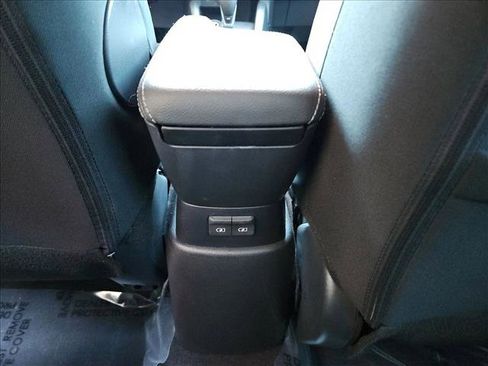 Used 2024 Nissan Kicks S image 17