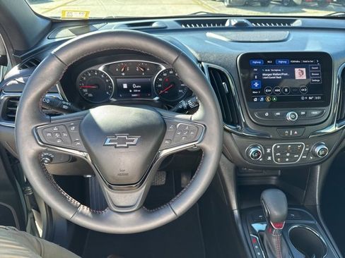 Used 2022 Chevrolet Equinox RS w/ RS Leather Package image 70