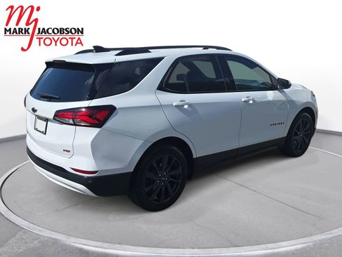 Used 2024 Chevrolet Equinox RS FWD image 5
