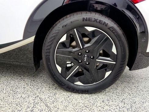 Used 2025 Kia EV6 Wind AWD/4WD image 9
