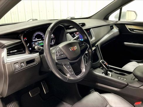 Used 2019 Cadillac XT5 Luxury w/ Sport Package AWD/4WD image 14