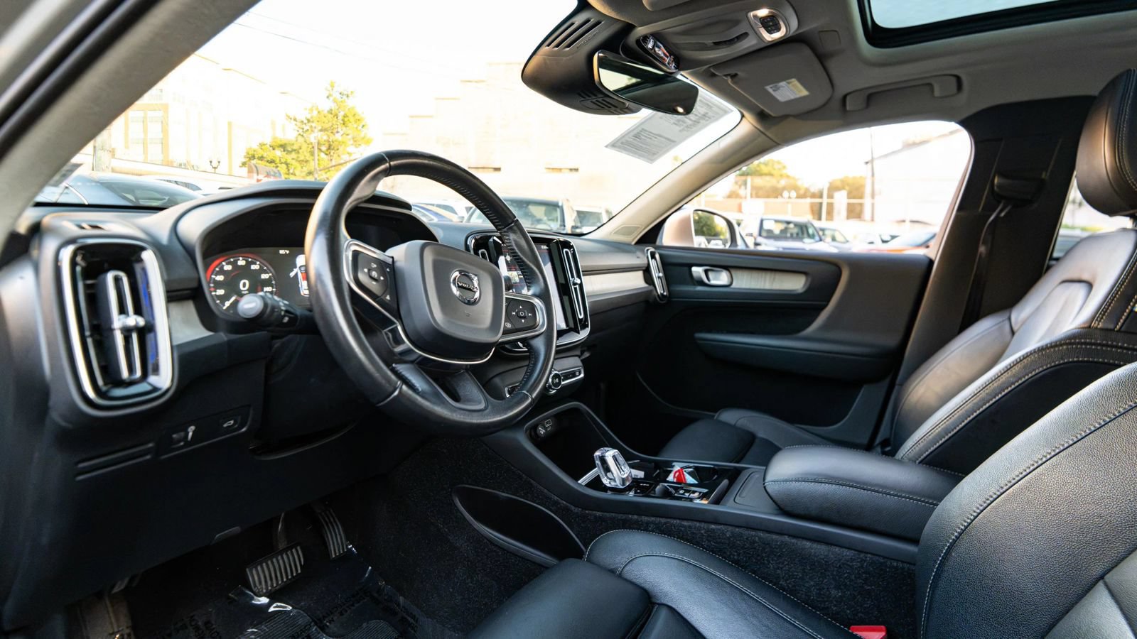 Used 2019 Volvo XC40 T5 Inscription AWD/4WD image 31