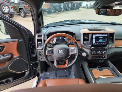 Used 2022 RAM 1500 Limited AWD/4WD image 17