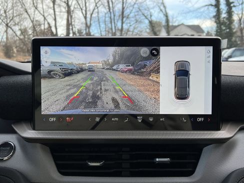 New 2025 Ford Explorer Active w/ Active Comfort Package image 19