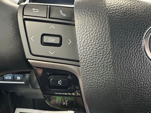 Used 2025 Toyota Camry XSE image 18