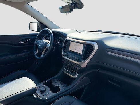 Used 2023 GMC Acadia Denali w/ Denali Ultimate Package image 32