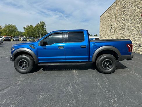 Used 2018 Ford F150 Raptor w/ Raptor Hood Graphics Package AWD/4WD image 2