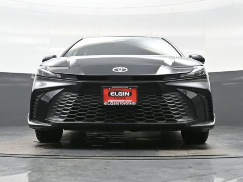 Used 2025 Toyota Camry SE image 26