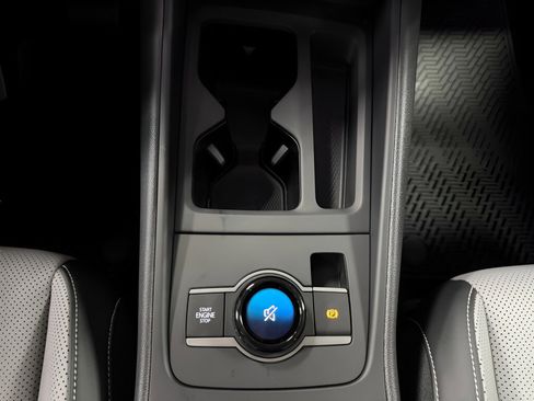 New 2025 Volkswagen Tiguan SE image 22