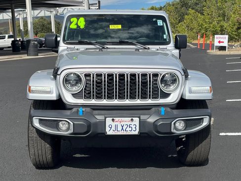 Used 2024 Jeep Wrangler Unlimited Sahara AWD/4WD image 72
