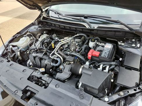 Used 2024 Nissan Altima 2.5 S FWD image 16