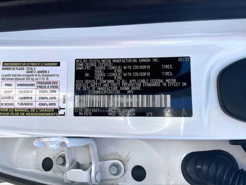 Used 2023 Lexus RX 350h w/ Accessory Package (Z1) AWD/4WD image 33