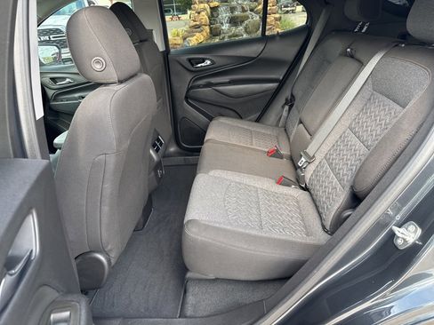 Used 2023 Chevrolet Equinox LT image 6