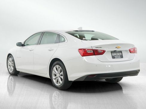 Used 2024 Chevrolet Malibu LT image 3
