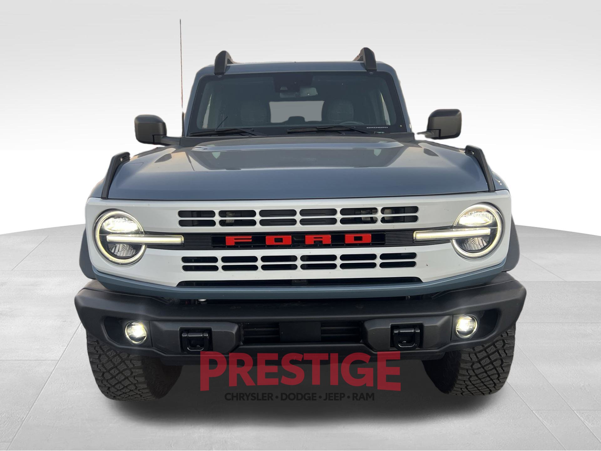 Used 2023 Ford Bronco Heritage Edition AWD/4WD image 3