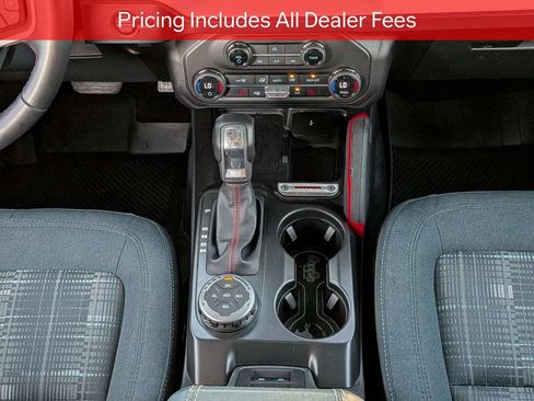 Used 2025 Ford Bronco Heritage Edition AWD/4WD image 19