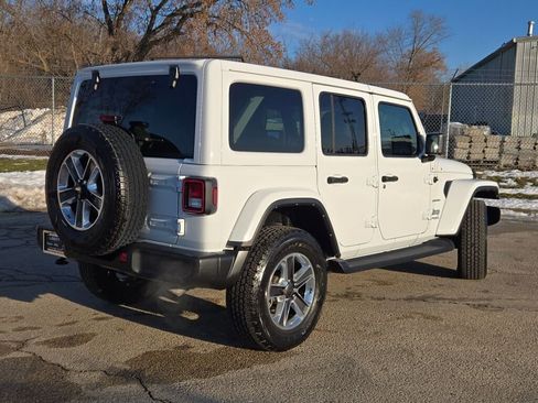 Certified 2022 Jeep Wrangler Unlimited Sahara w/ Cold Weather Group image 10