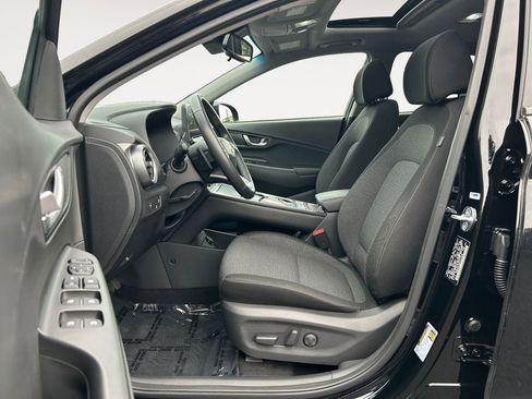 Used 2023 Hyundai Kona SEL w/ Cargo Package FWD image 6