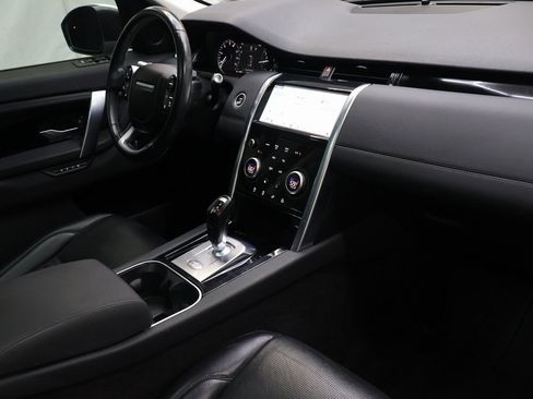 Used 2020 Land Rover Discovery Sport S image 12