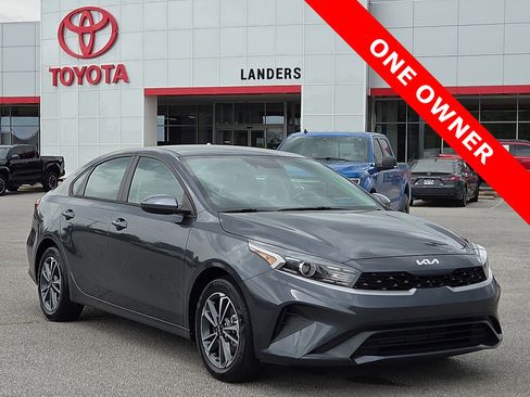 Used 2024 Kia Forte LXS FWD image 1