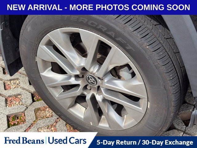 Used 2023 Toyota RAV4 Limited AWD/4WD image 10