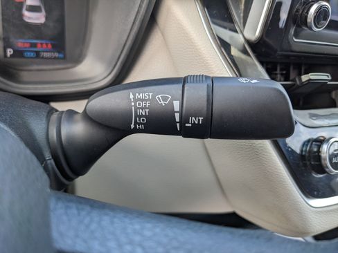 Used 2020 Toyota Corolla LE FWD image 28