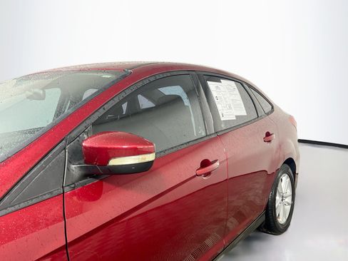 Used 2015 Ford Focus SE FWD image 13