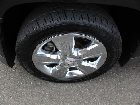 Used 2014 GMC Terrain SLT w/ Chrome Appearance Package AWD/4WD image 19