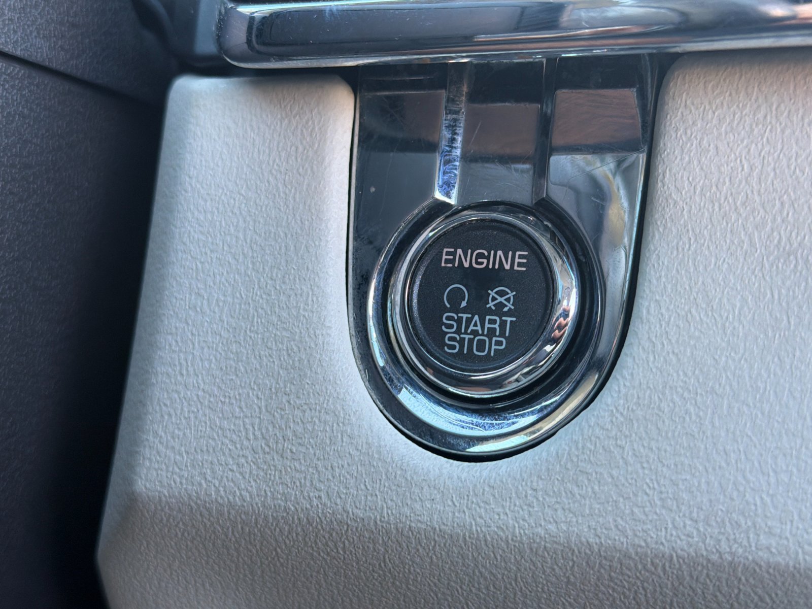 Used 2011 Lincoln MKS w/ 102A Rapid Spec Order Code FWD image 21