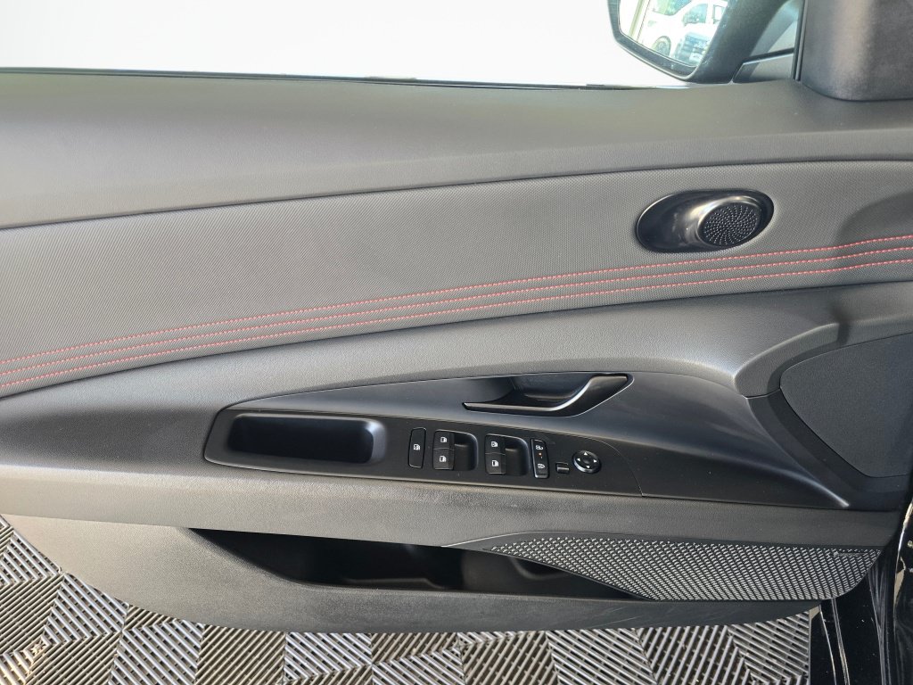 Used 2025 Hyundai Elantra N Line w/ Cargo Package FWD image 31