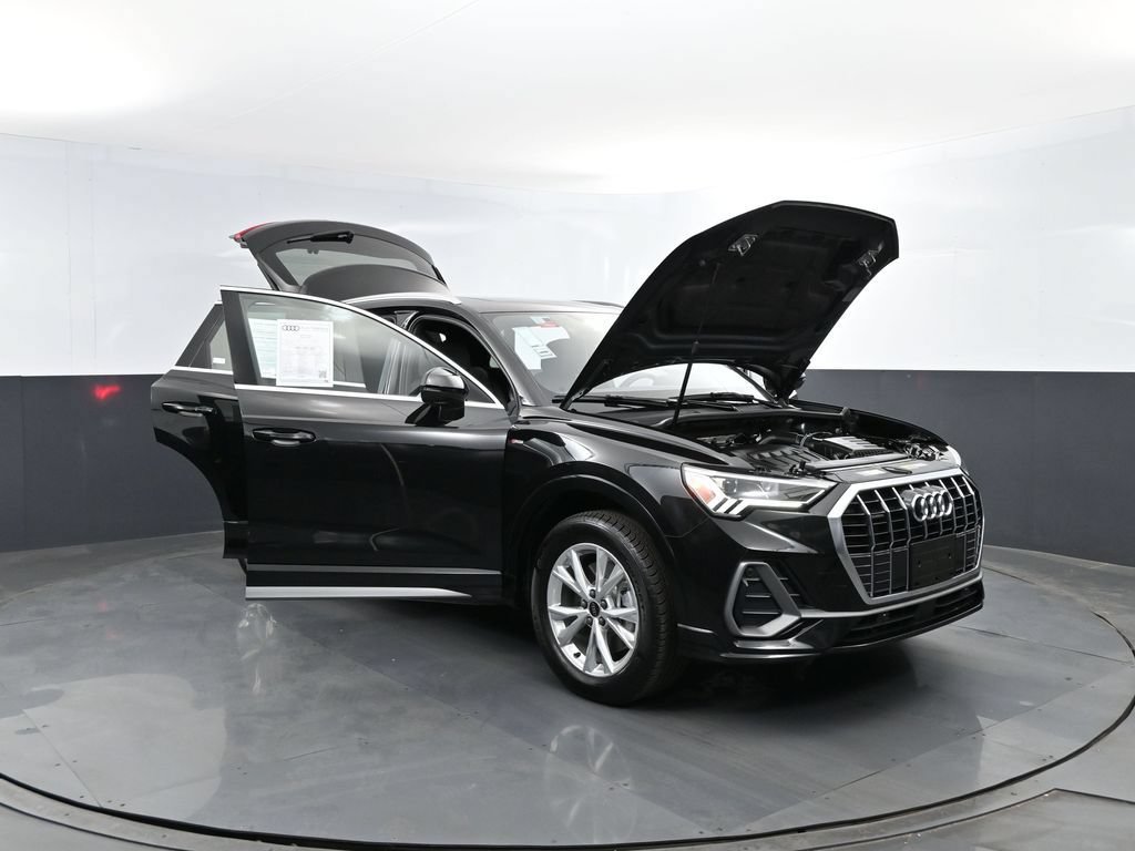 Used 2025 Audi Q3 2.0T Premium AWD/4WD image 30